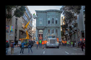 139-year-old Victorian house moved in San Francisco